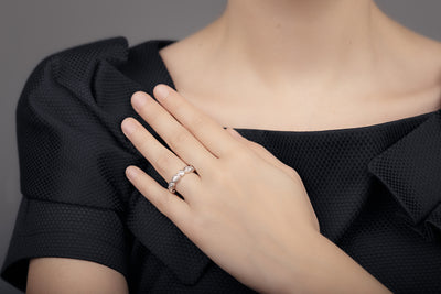 How to Wear an Eternity Ring