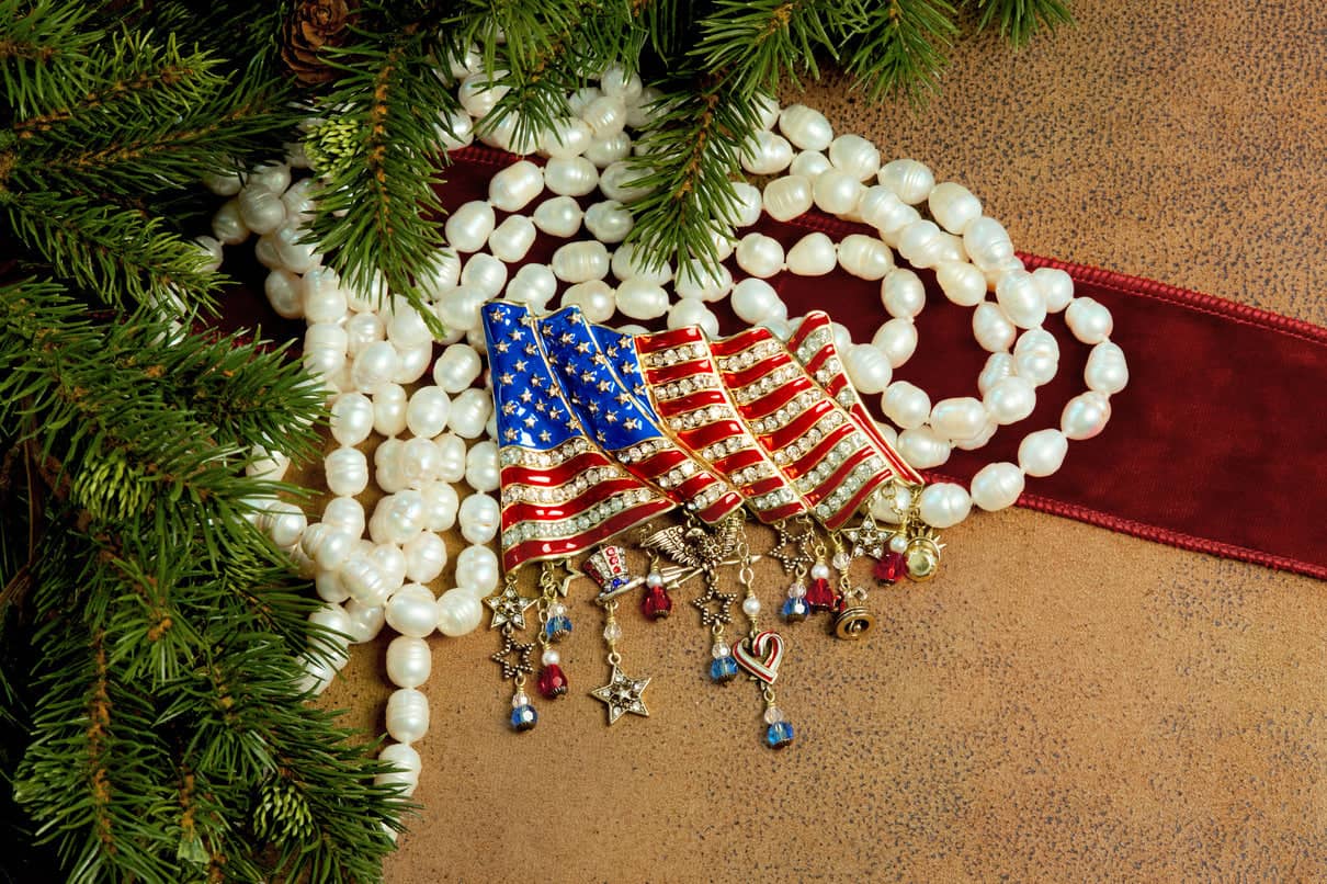 HEIDI DAUS® “Gallantly Streaming” Crystal Flag of Freedom Patriotic Pin/Brooch