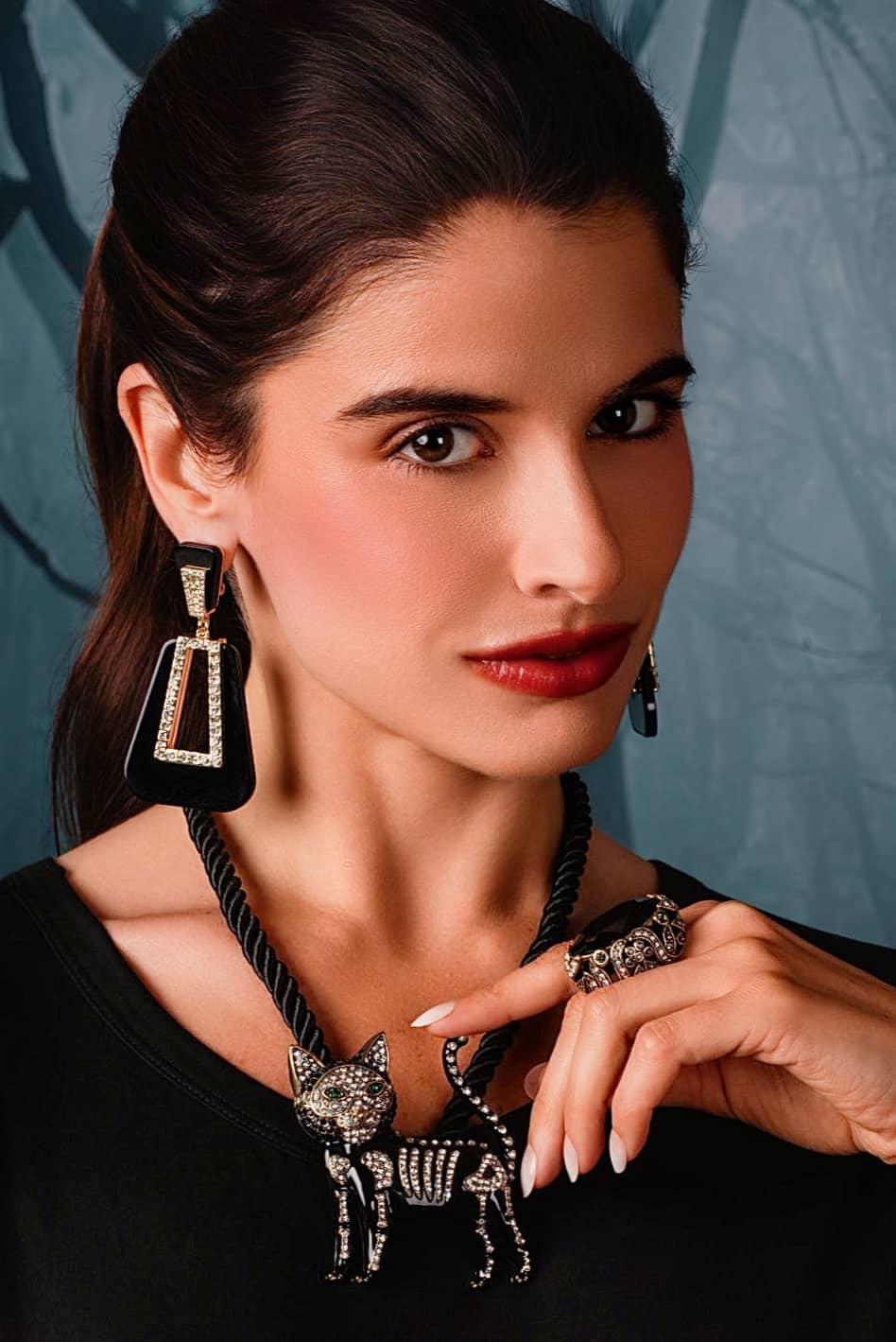 In Disguise Halloween Cat Brooch | Heidi Daus – HEIDI DAUS®
