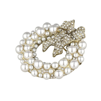 HEIDI DAUS® "Cultured Christmas" Holiday Wreath Enhancer/Pin & Necklace