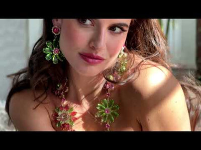 HEIDI DAUS®"La Dolce Vita" Crystal Grand Floral Necklace