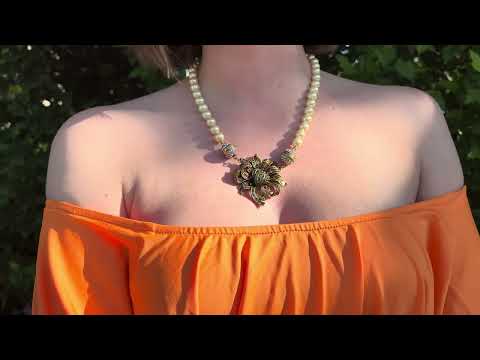 Heidi daus sunflower necklace deals