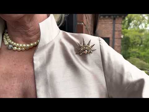 HEIDI DAUS®"Crowning Glory" Crystal Crown Pin