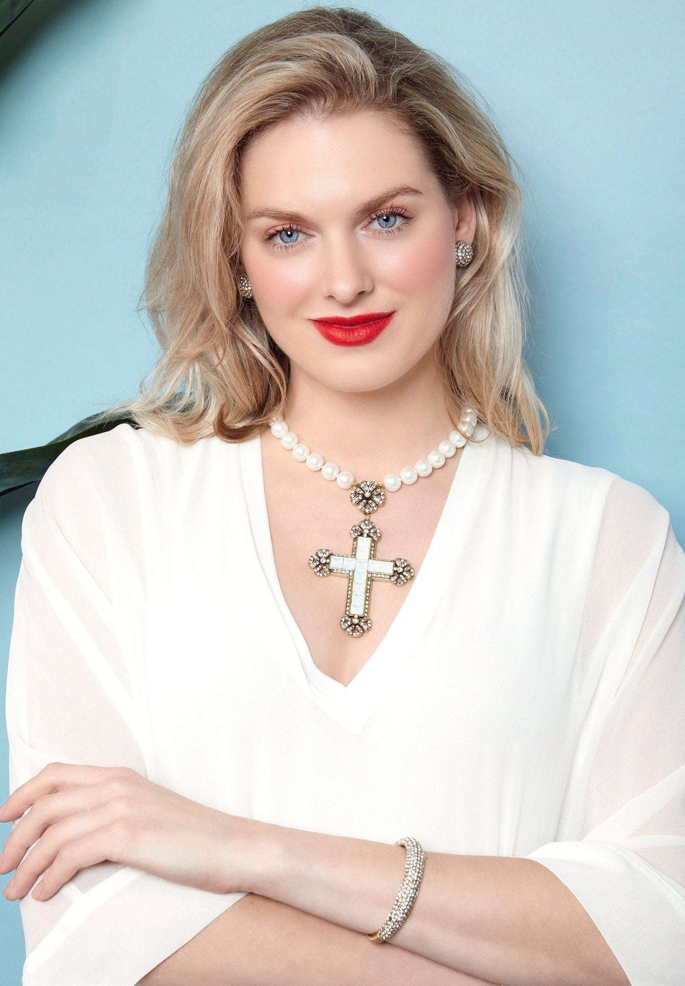 HEIDI DAUS®"Bow Cross" Beaded Crystal Cross Necklace
