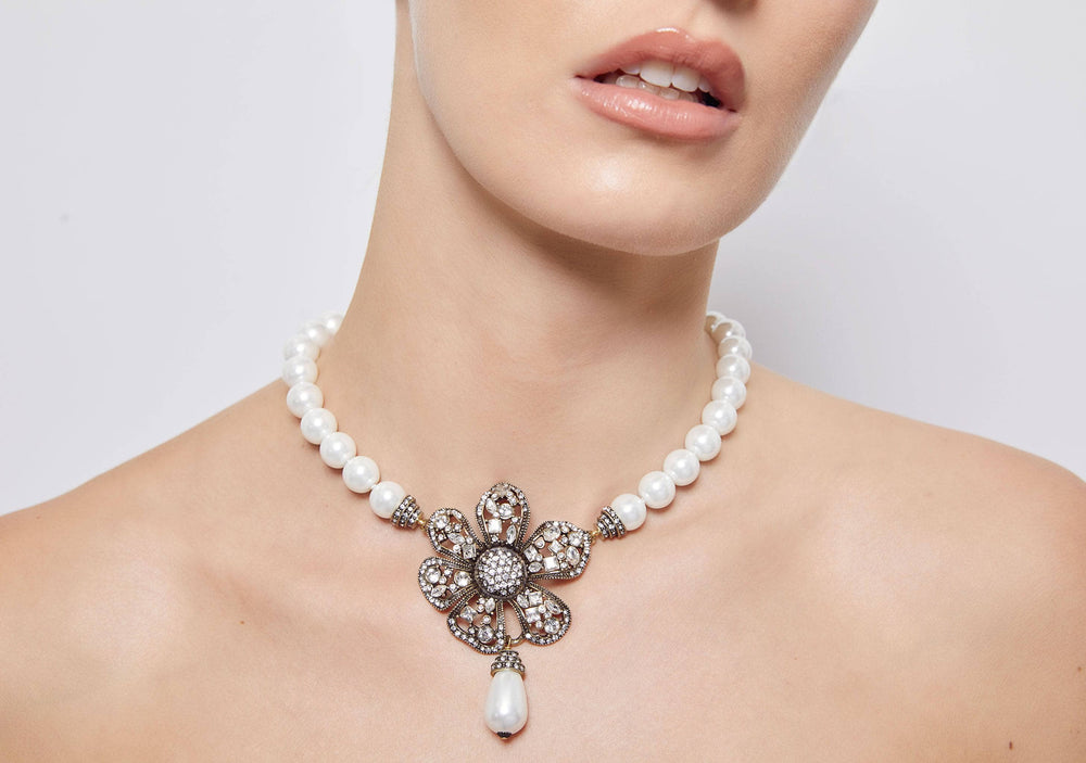 Black & White – HEIDI DAUS®